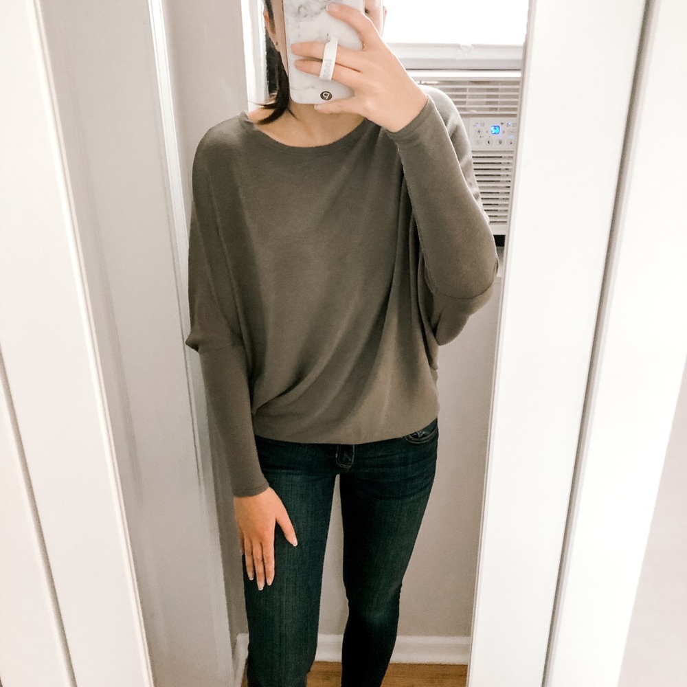 Forever 21 Long Sleeve Top - Picture 1 of 5